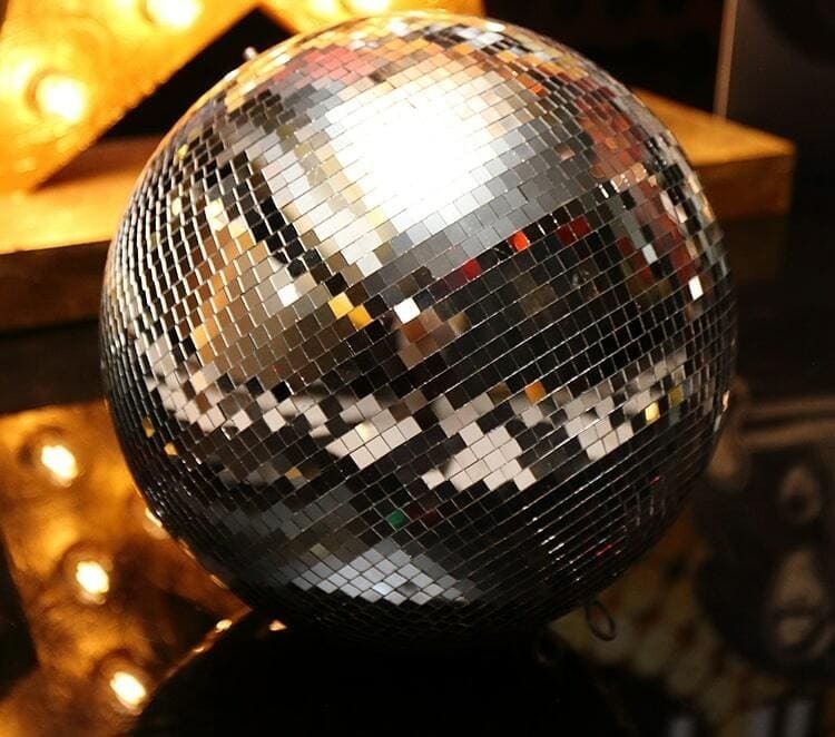 Фотозона вечеринка стиляги Фотозона вечеринка стиляги