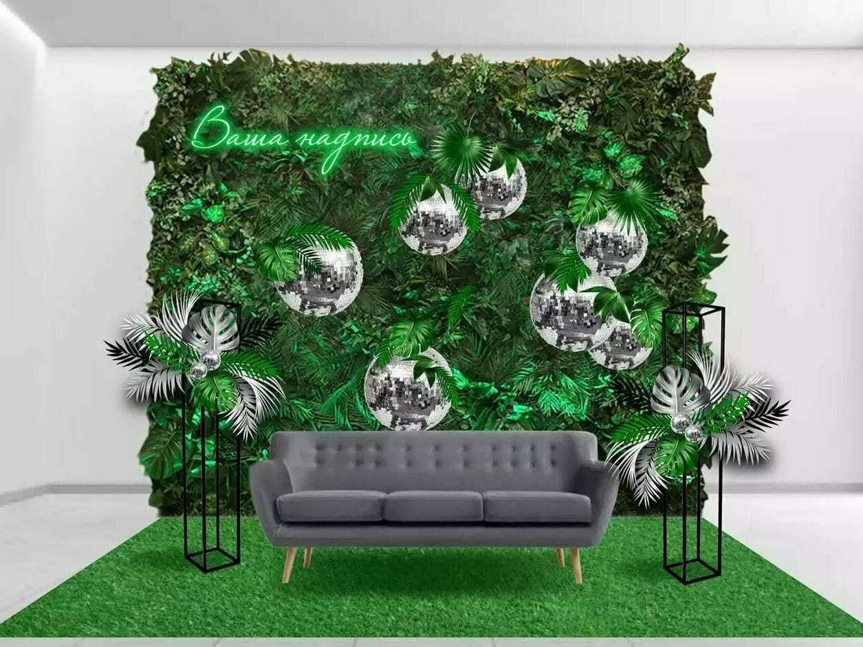 Тропическая фотозона с диско-шарами Тропическая фотозона с диско-шарами