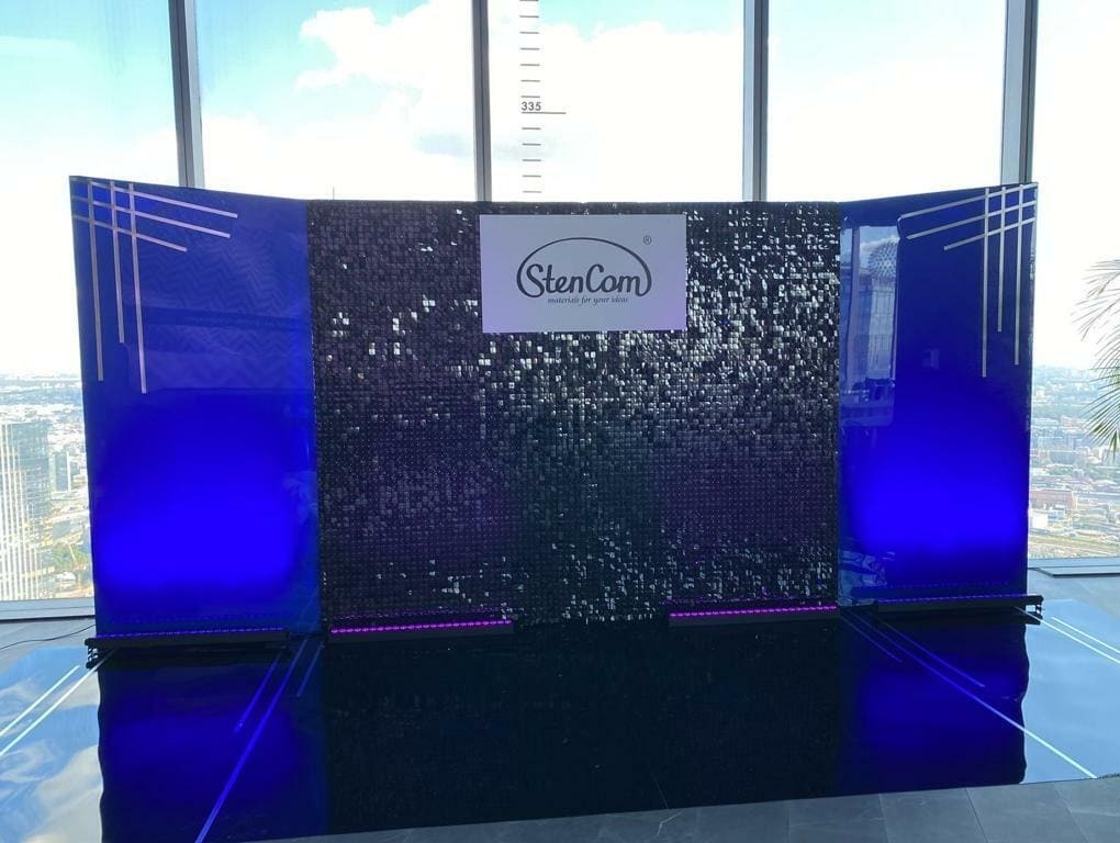 Фотозона секционная с пайетками Фотозона секционная с пайетками